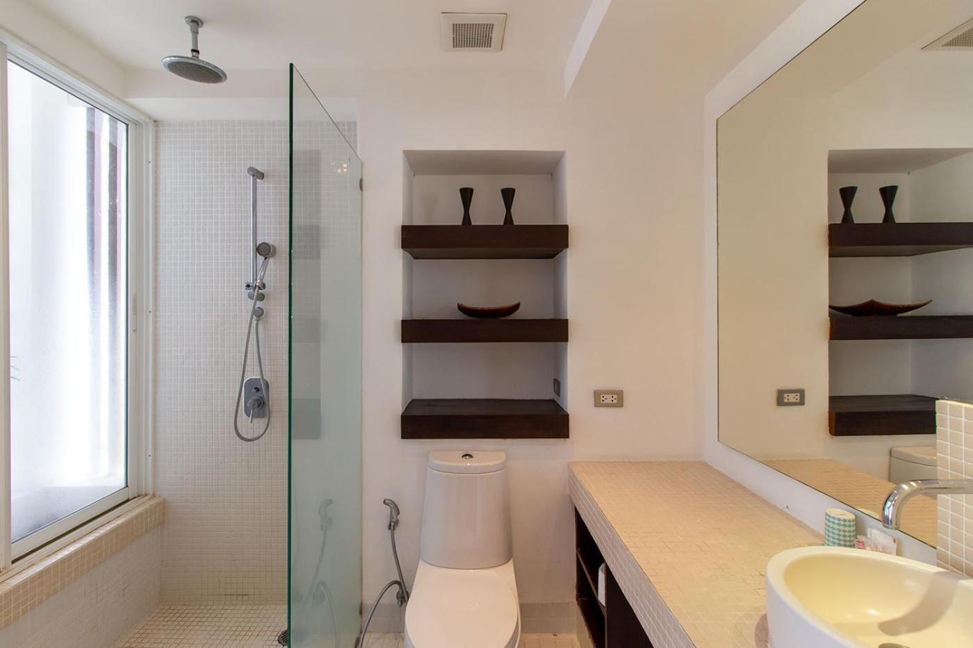 Kamala Hills Serviced Apartments Kamer foto
