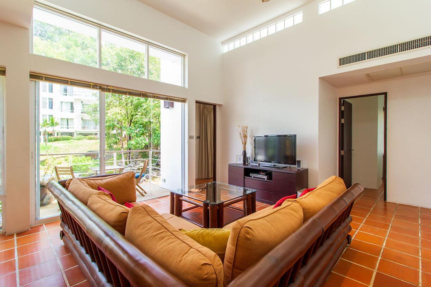 Kamala Hills Serviced Apartments Kamer foto